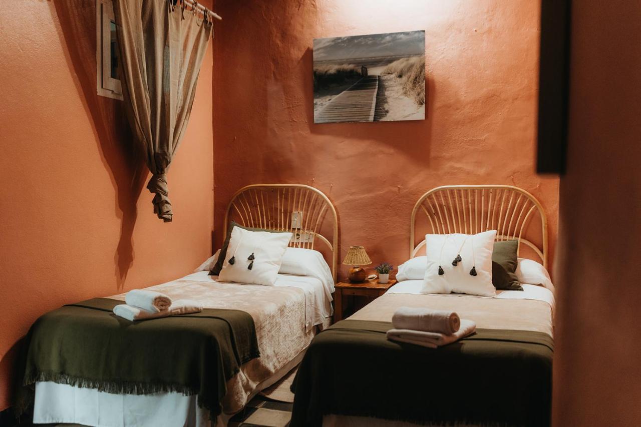 טריפה Hostal Africa מראה חיצוני תמונה