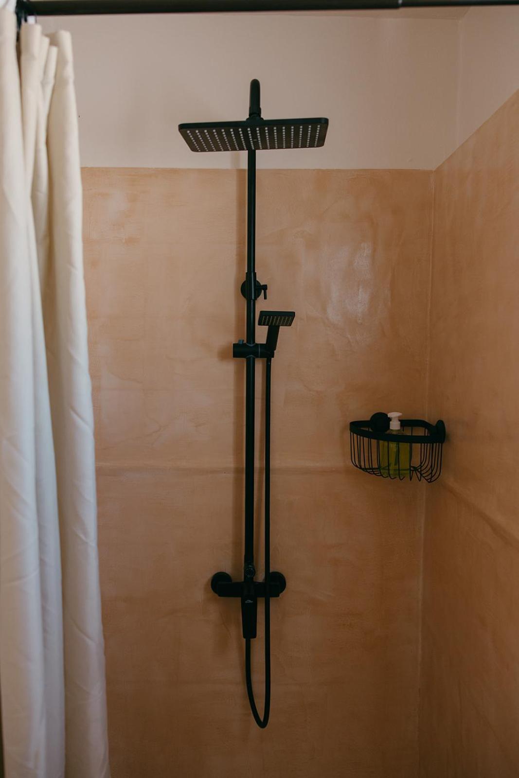 טריפה Hostal Africa מראה חיצוני תמונה
